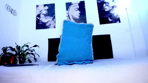 eiden_allenx1 online show from November 11, 2025, 9:31 am