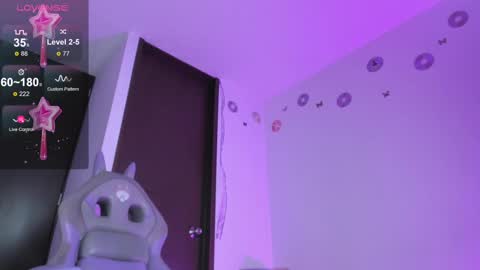 eileen_pinkman online show from February 25, 2025, 8:58 am