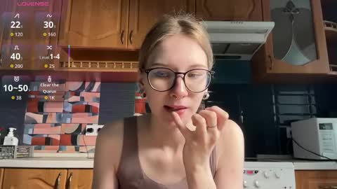 Snapshot of eileencrowday chatting on April 20, 2026, 3:09 am eileencrowday online show from April 20, 2026, 3:09 am