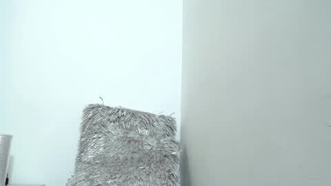 Eileen online show from February 22, 2025, 6:52 pm