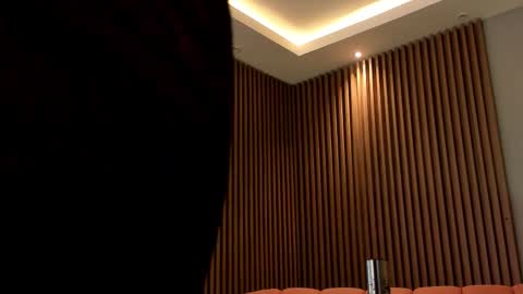 Eilin online show from February 10, 2025, 1:01 pm