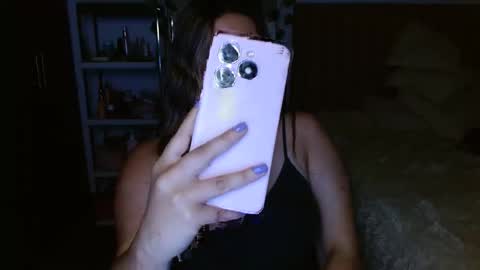 EIMY   MODEL INDEPENDENT online show from October 17, 2025, 1:20 am