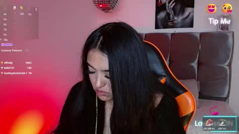 eimy_saenzx online show from January 7, 2026, 8:39 am