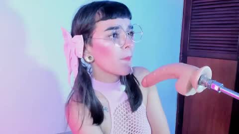 eimy_salome15 online show from April 16, 2026, 9:39 pm