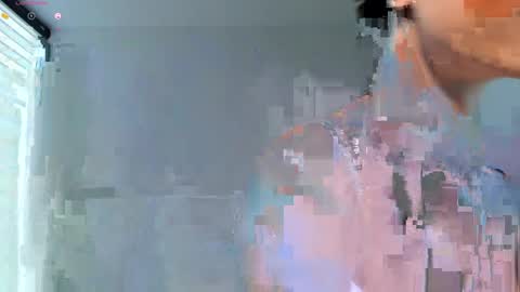 Einyel  online show from April 4, 2026, 8:39 pm