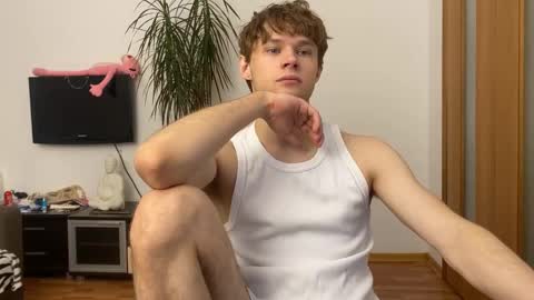 Snapshot of eitanhere chatting on January 31, 2025, 9:59 am Eitan online show from January 31, 2025, 9:59 am