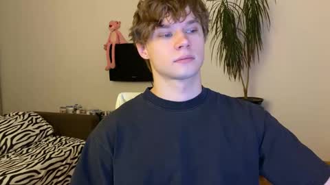 Snapshot of eitanhere chatting on February 25, 2025, 3:27 pm Eitan online show from February 25, 2025, 3:27 pm