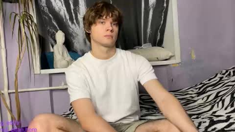 Snapshot of eitanhere chatting on November 29, 2025, 1:47 pm Eitan online show from November 29, 2025, 1:47 pm