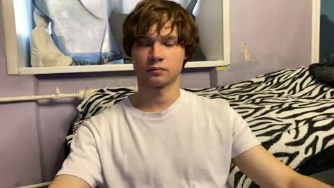 Eitan online show from April 13, 2026, 2:22 pm