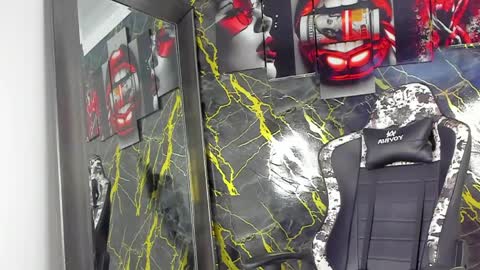 Eithan online show from April 12, 2026, 11:48 am