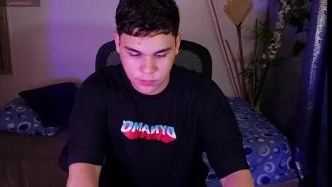 Eithan online show from April 18, 2026, 10:10 pm