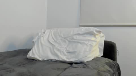 EITHAN CONOR online show from March 25, 2026, 3:12 am