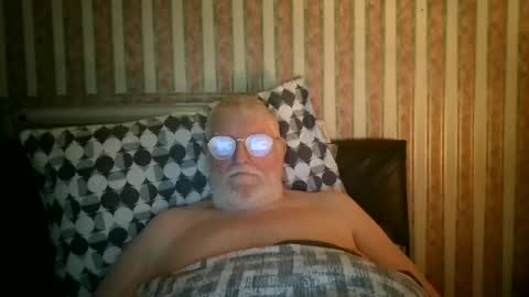 eketman1964 online show from January 7, 2026, 11:07 pm