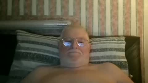 eketman1964 online show from March 5, 2026, 12:06 am