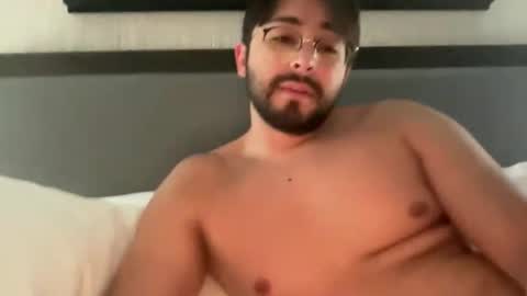 el bonbon rico online show from May 18, 2026, 3:02 am