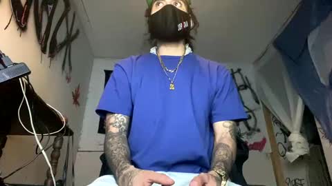 Snapshot of el_mucho_dingdong1 chatting on November 18, 2025, 2:32 pm el_mucho_dingdong1 online show from November 18, 2025, 2:32 pm