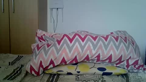 petite online show from January 13, 2025, 12:56 pm