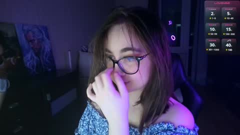 If you like it when I meow give me a thumbs up online show from January 10, 2025, 3:58 pm