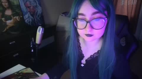 If you like it when I meow give me a thumbs up online show from February 21, 2025, 2:48 pm