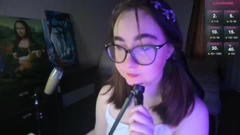 If you like it when I meow give me a thumbs up online show from February 27, 2025, 8:50 am