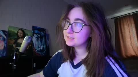 If you like it when I meow give me a thumbs up online show from February 28, 2025, 9:15 am