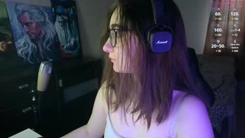 If you like it when I meow give me a thumbs up online show from March 6, 2025, 9:36 am