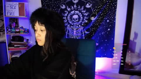 Snapshot of ela_0 chatting on June 7, 2026, 7:34 am Ela Help me reach 100 thumbs up online show from June 7, 2026, 7:34 am