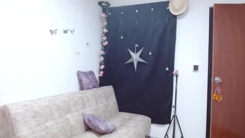 ela_3611 online show from March 27, 2026, 4:07 am