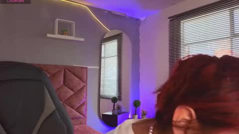 Elaia online show from March 5, 2025, 3:18 pm