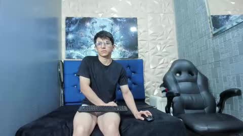 Elan Giralon online show from March 4, 2026, 12:27 am