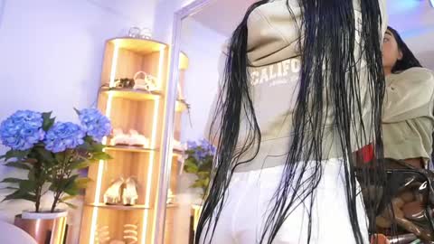 Elasummeer online show from April 6, 2026, 12:06 pm