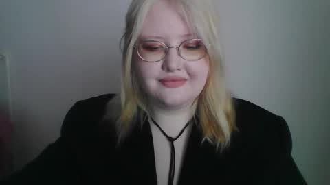 elayne_sweet online show from March 14, 2026, 8:09 am