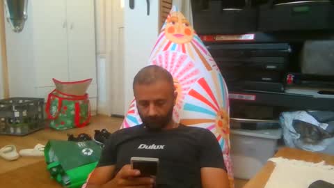 daniel18cmx online show from December 22, 2025, 3:58 am