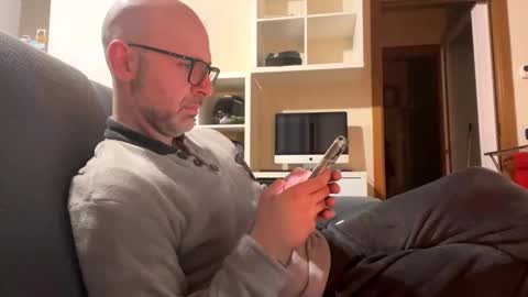 Snapshot of eldiablo844 chatting on December 11, 2024, 7:46 pm Eldiablo844 online show from December 11, 2024, 7:46 pm