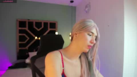 electra_gosselin online show from February 5, 2026, 1:21 am