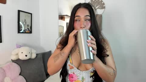 Electra- Please help me reach 100 likes online show from June 6, 2026, 11:09 pm