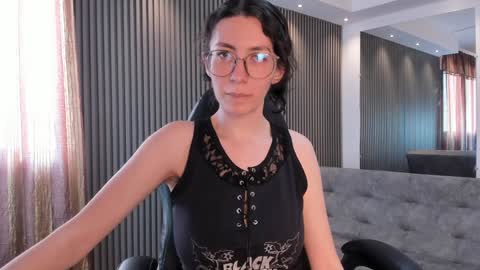 Electra online show from December 3, 2024, 6:17 pm