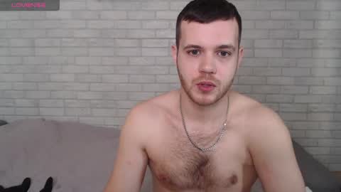 Snapshot of electric_smile chatting on May 19, 2026, 5:03 am Alex online show from May 19, 2026, 5:03 am