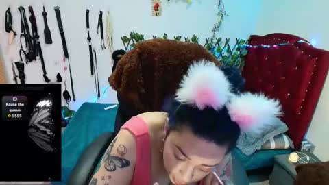 elektra online show from November 19, 2025, 7:30 am