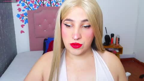elektra_doll online show from June 7, 2026, 4:16 am