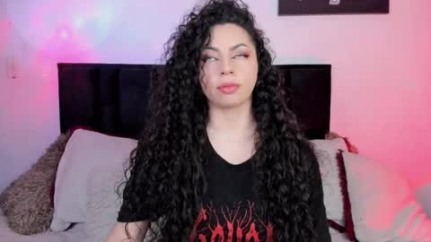 Elena  online show from September 26, 2025, 4:49 am