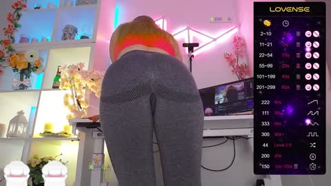 Elena online show from February 5, 2025, 9:07 pm