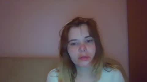 Snapshot of elenaflirt chatting on November 6, 2025, 5:14 pm Elena online show from November 6, 2025, 5:14 pm