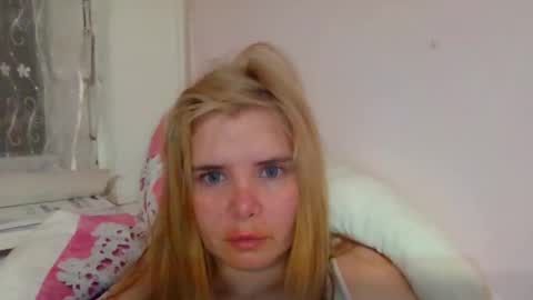 Elena online show from February 5, 2026, 5:50 pm