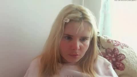 Elena online show from May 11, 2026, 3:07 pm