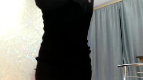 elenaza online show from January 5, 2025, 6:56 pm