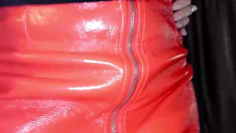 elenaza online show from March 13, 2026, 8:37 pm