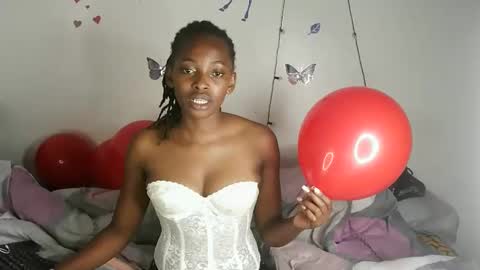 Snapshot of eleniedoll chatting on February 12, 2026, 11:11 pm eleniedoll online show from February 12, 2026, 11:11 pm