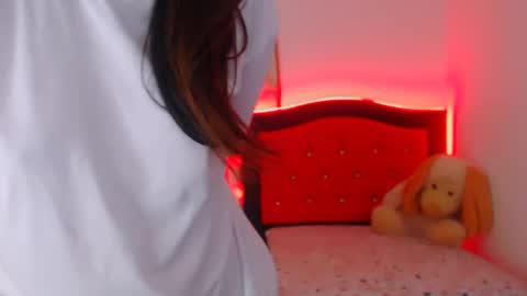 agnes online show from December 21, 2024, 6:02 pm