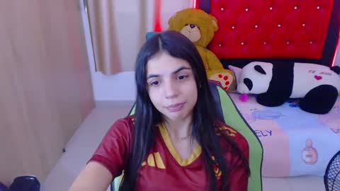 agnes online show from February 3, 2025, 9:39 pm